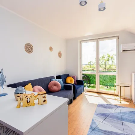 Marine By Bookinghost Apartman