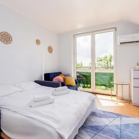 Marine By Bookinghost * Puck