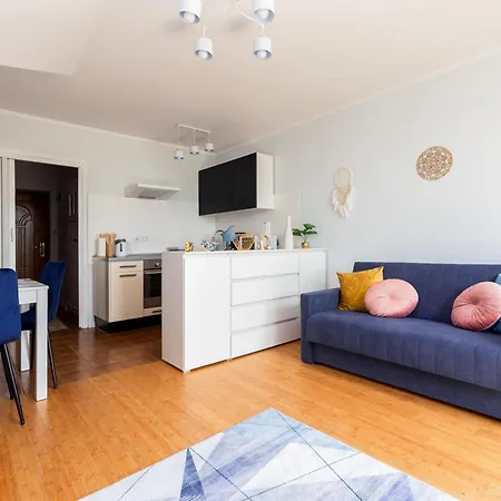 Marine By Bookinghost