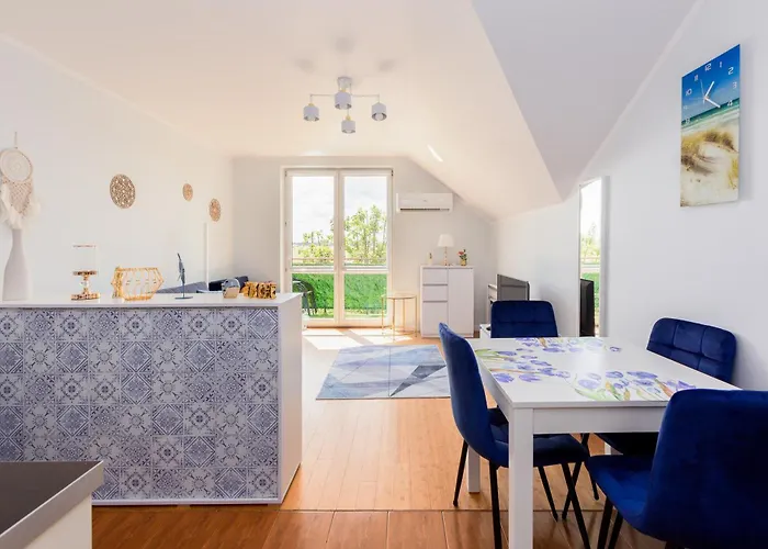 Апартаменты Marine By Bookinghost