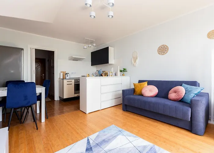 Marine By Bookinghost