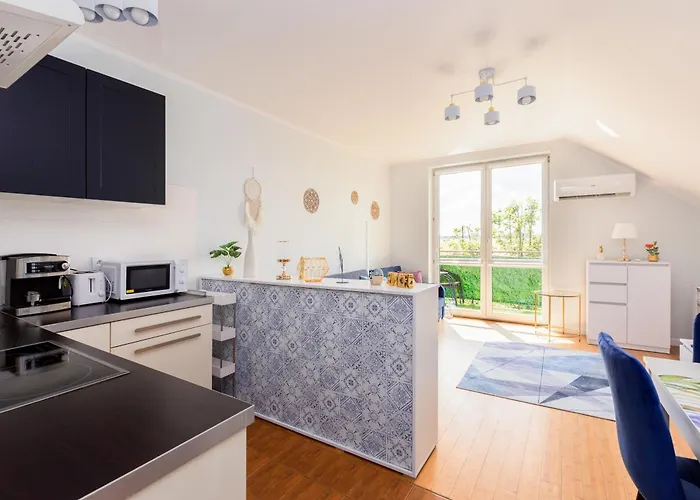 Апартаменты Marine By Bookinghost *